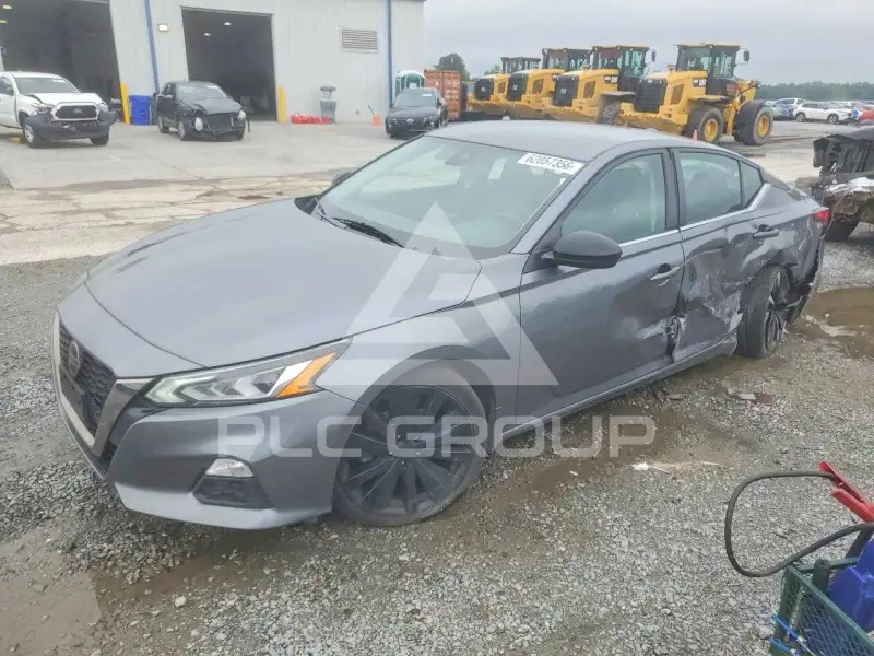 2022 Nissan ALTIMA photo