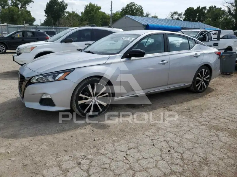 2022 Nissan ALTIMA фото
