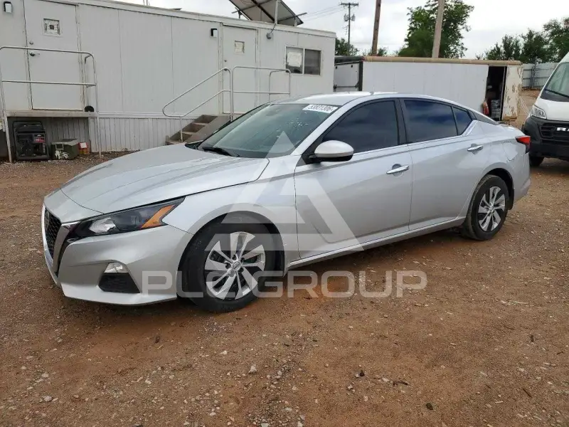 2022 Nissan ALTIMA фото