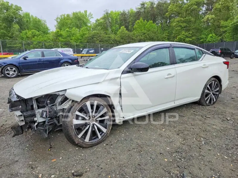 2022 Nissan ALTIMA фото