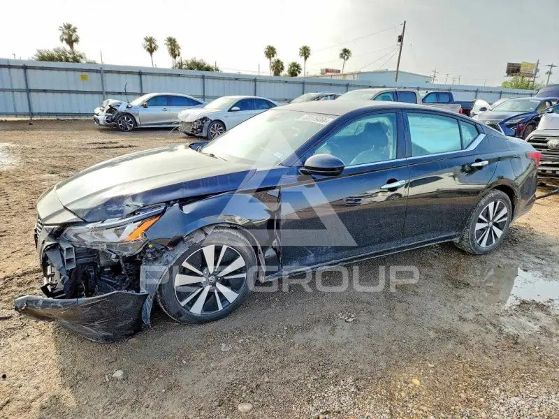 2022 Nissan ALTIMA photo