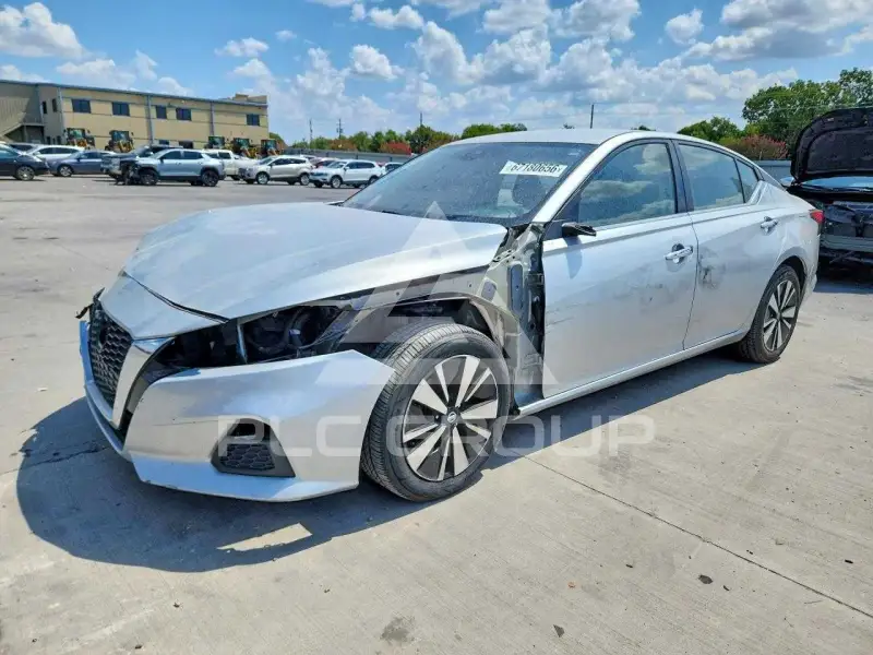 2022 Nissan ALTIMA фото