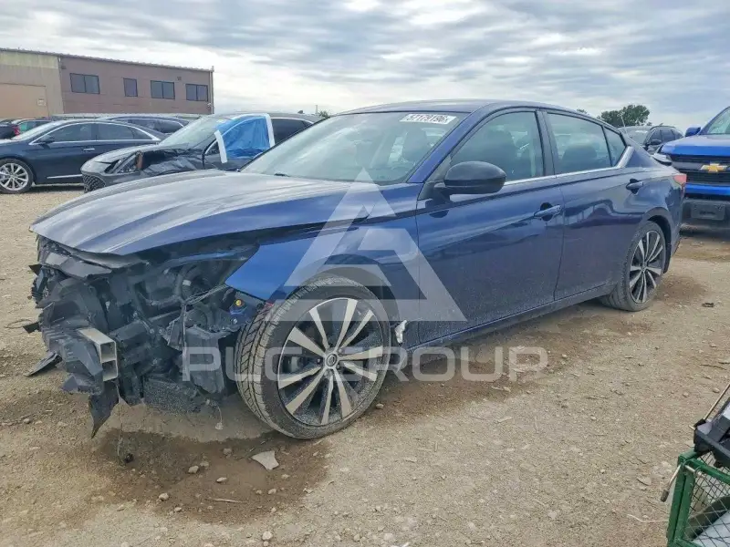 2022 Nissan ALTIMA photo