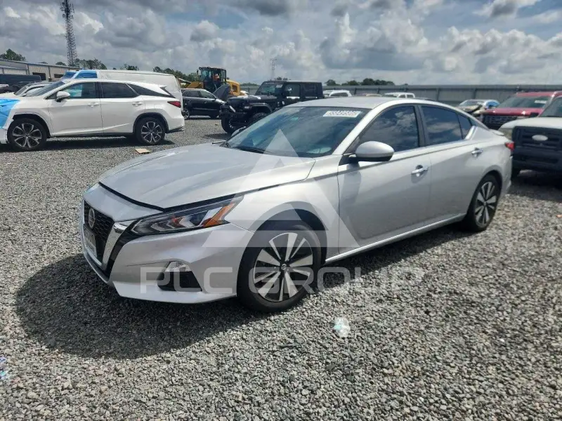 2022 Nissan ALTIMA photo