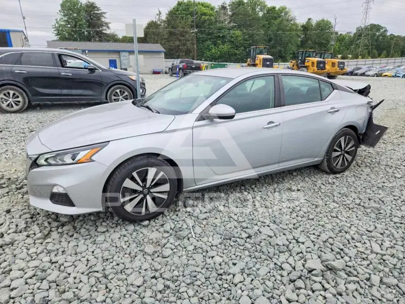 2022 Nissan ALTIMA фото