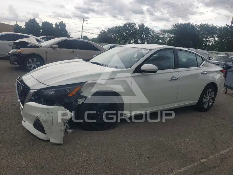 2022 Nissan ALTIMA фото