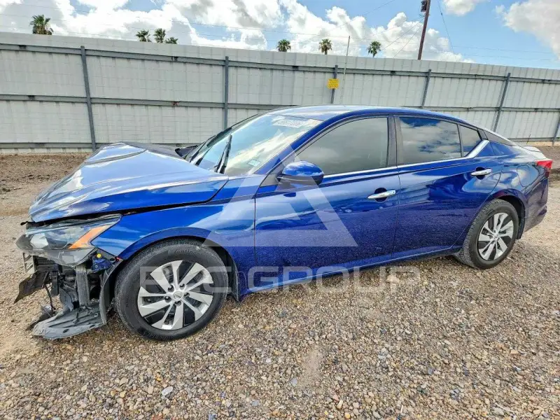 2022 Nissan ALTIMA photo