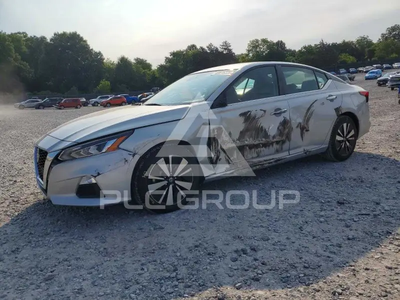 2022 Nissan ALTIMA фото