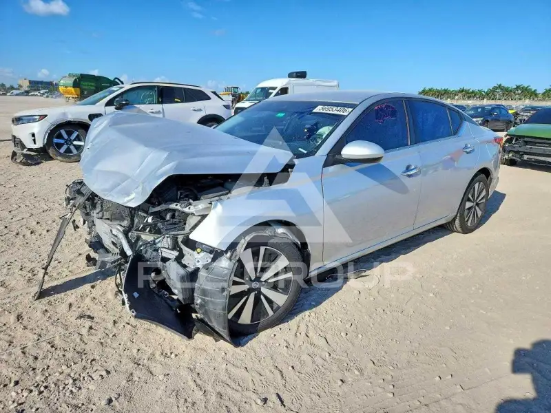2022 Nissan ALTIMA photo