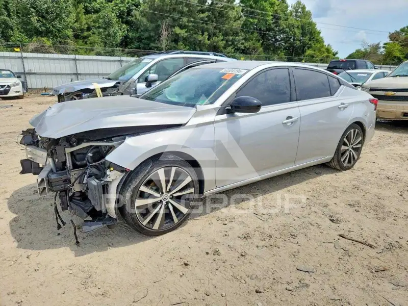 2022 Nissan ALTIMA фото