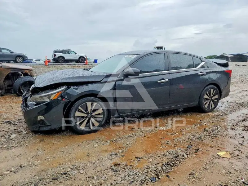 2022 Nissan ALTIMA photo