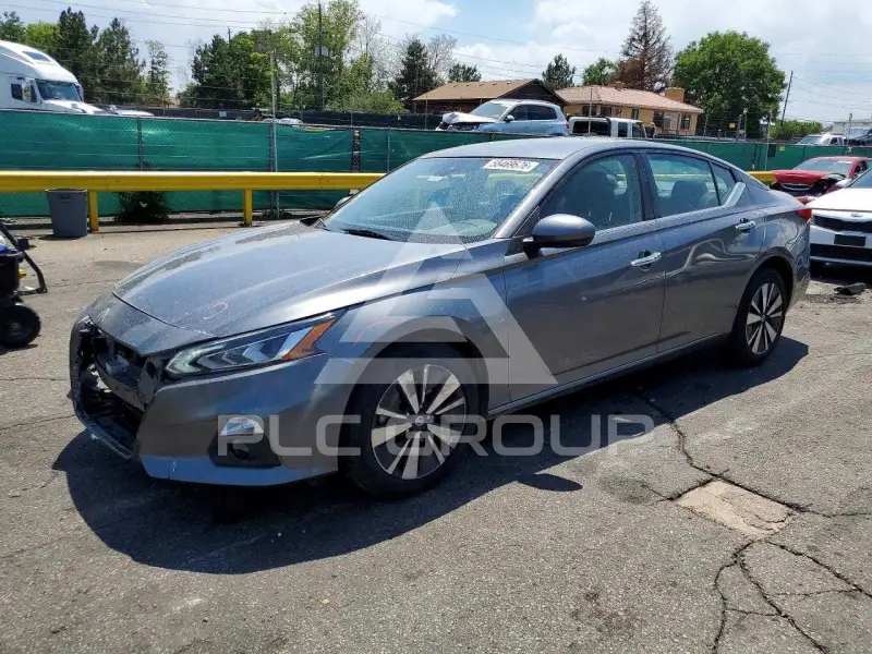 2022 Nissan ALTIMA photo
