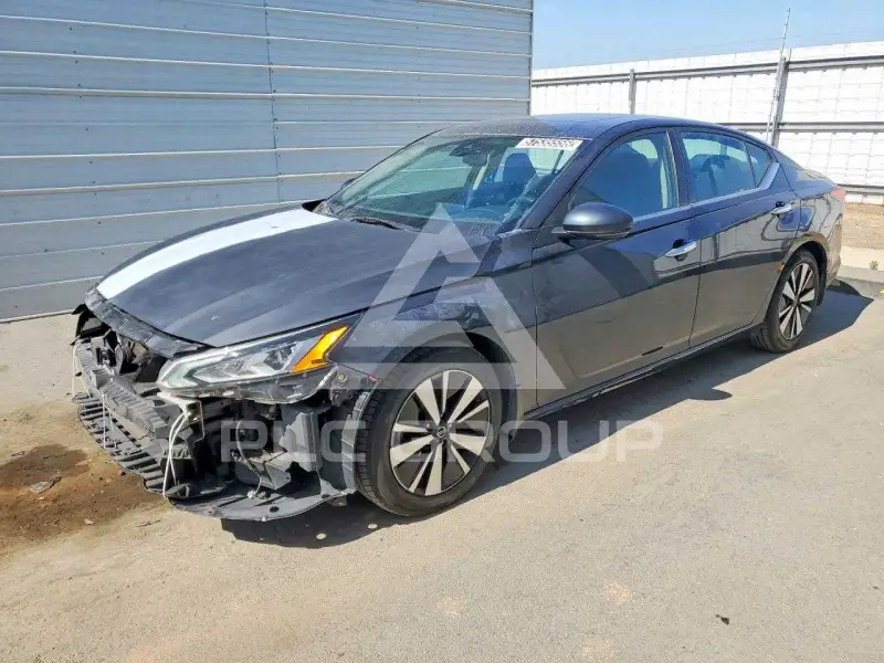2022 Nissan ALTIMA photo