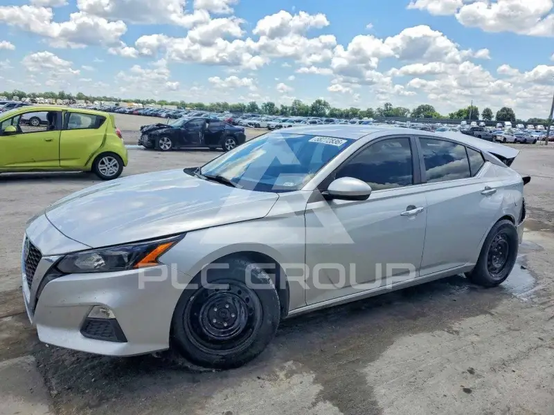 2022 Nissan ALTIMA photo