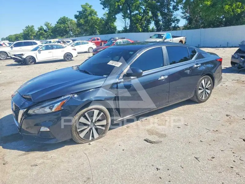 2022 Nissan ALTIMA фото