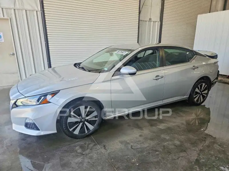 2022 Nissan ALTIMA фото