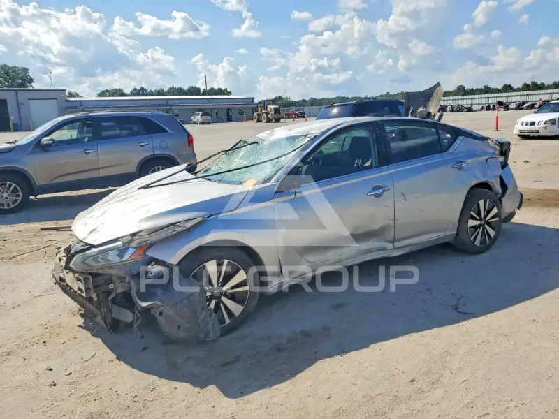 2022 Nissan ALTIMA фото