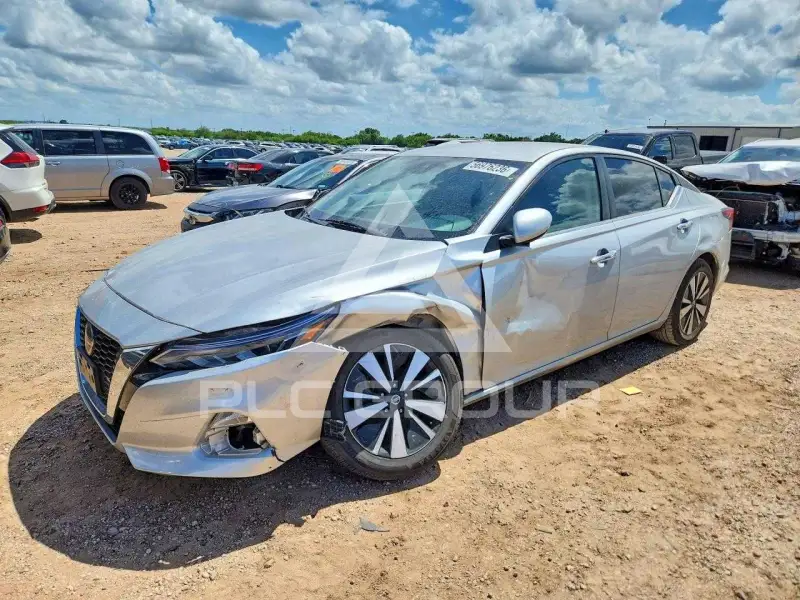 2022 Nissan ALTIMA photo