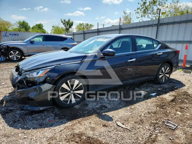 2022 Nissan ALTIMA фото