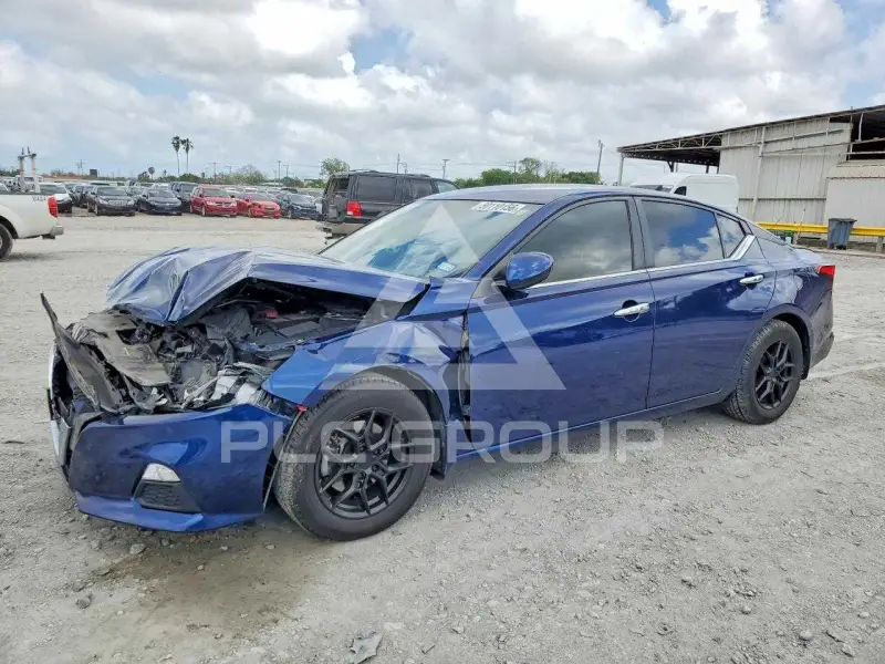 2022 Nissan ALTIMA фото