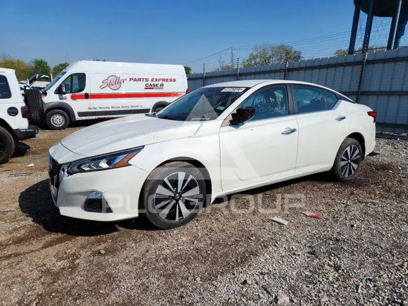 2022 Nissan ALTIMA photo