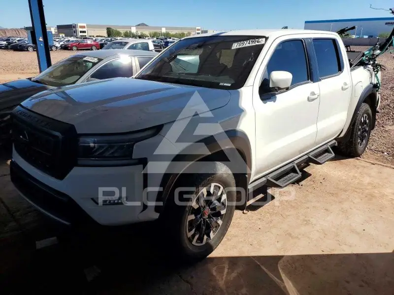 2022 Nissan FRONTIER photo