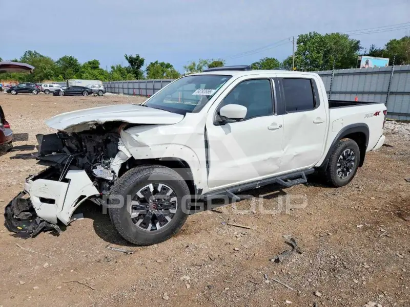 2022 Nissan FRONTIER photo