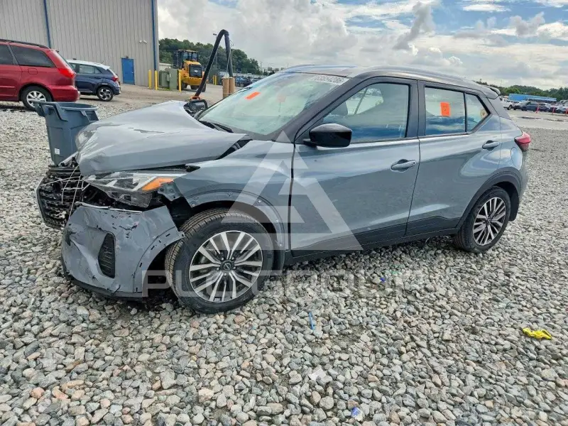 2022 Nissan KICKS фото