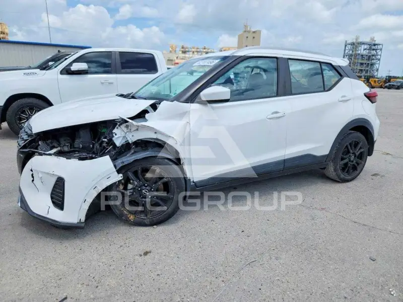 2022 Nissan KICKS photo