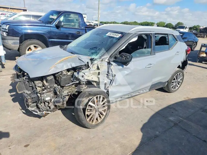 2022 Nissan KICKS photo
