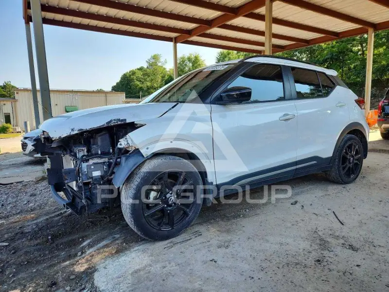 2022 Nissan KICKS фото