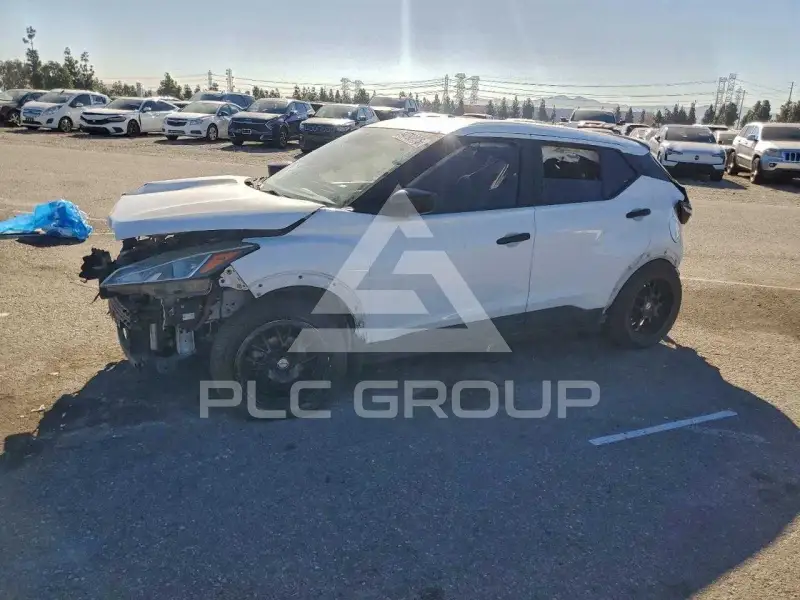 2022 Nissan KICKS фото