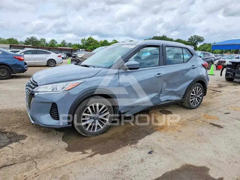 2022 Nissan KICKS фото
