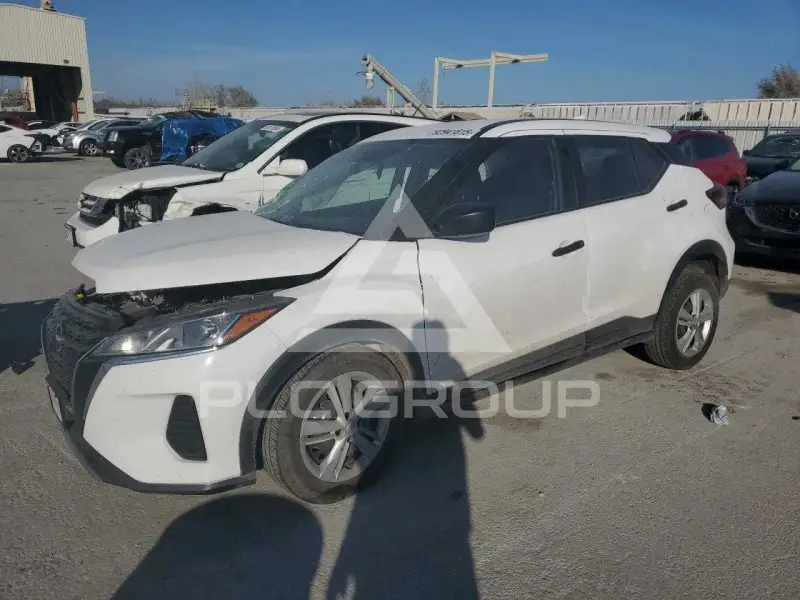 2022 Nissan KICKS photo