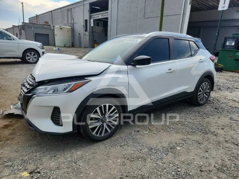 2022 Nissan KICKS photo