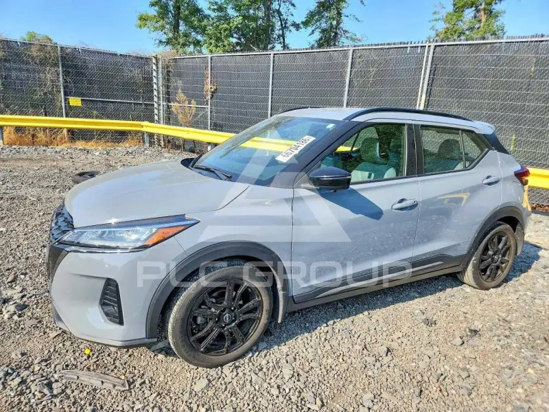 2022 Nissan KICKS photo