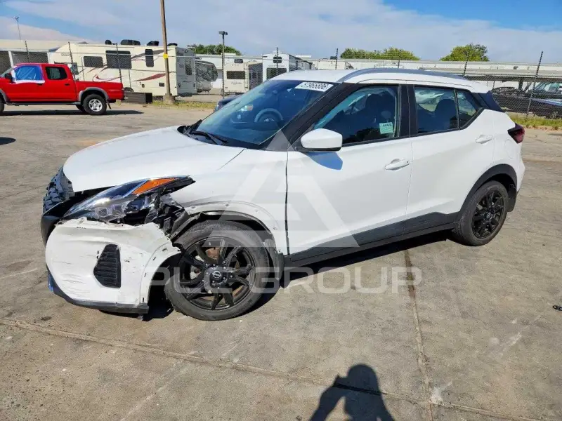2022 Nissan KICKS photo