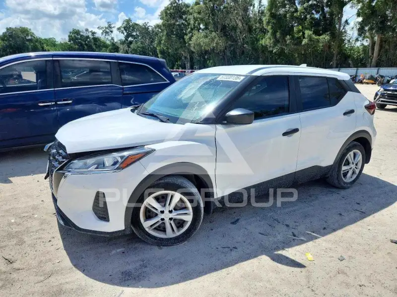 2022 Nissan KICKS photo