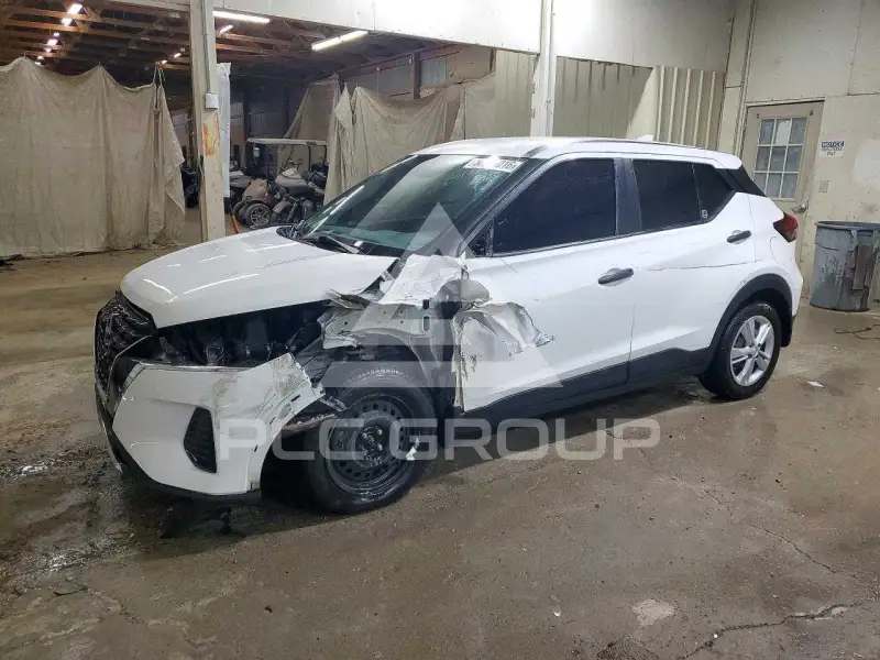 2022 Nissan KICKS photo