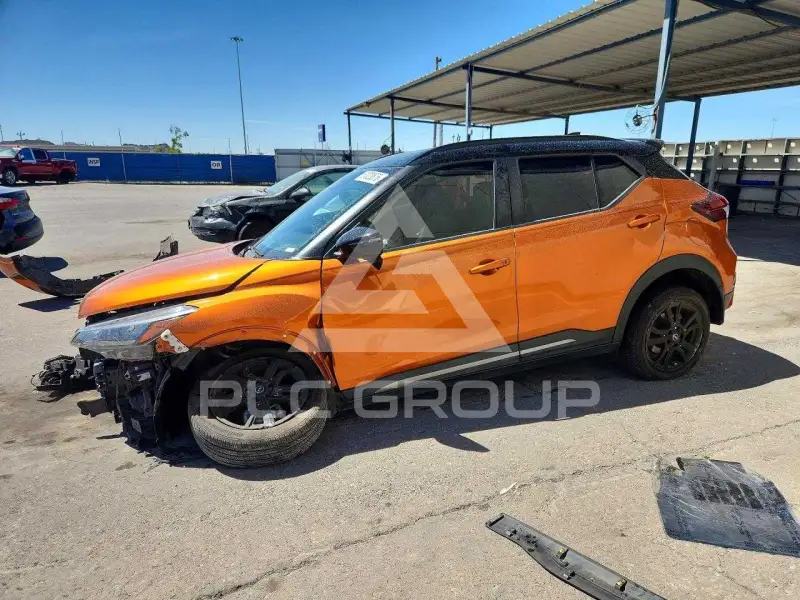 2022 Nissan KICKS фото