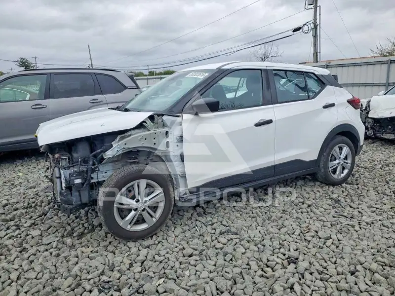 2022 Nissan KICKS фото