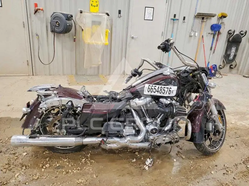 2022 Harley-Davidson FLHX фото
