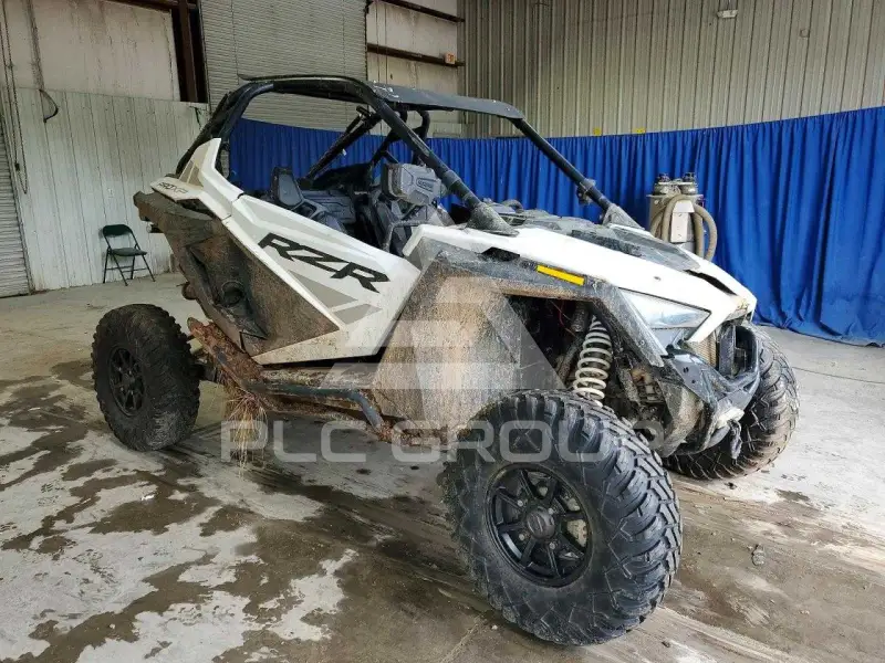 2022 Polaris Sidebyside фото