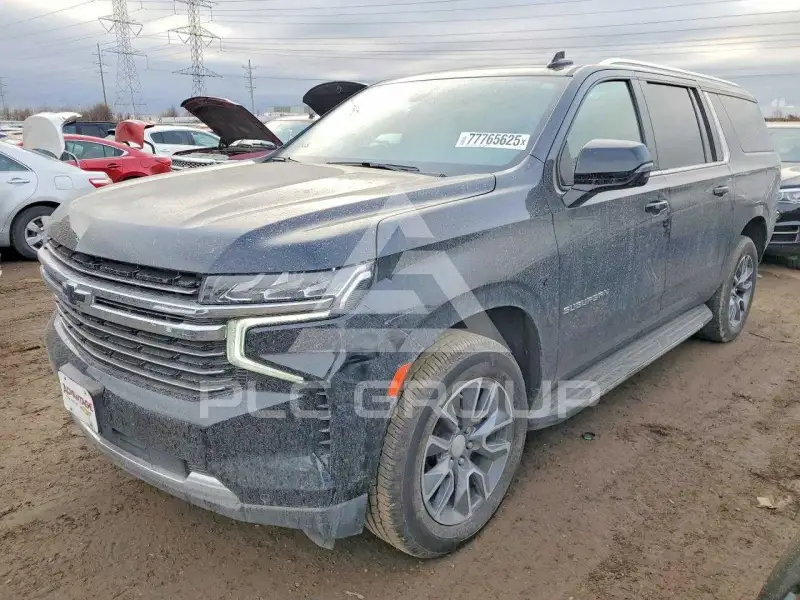 2022 Chevrolet Suburan photo
