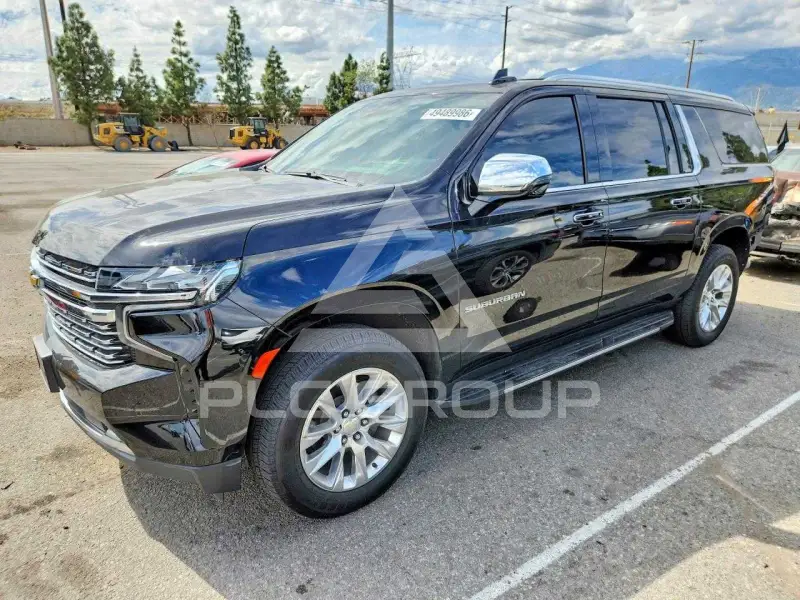 2022 Chevrolet Suburan photo