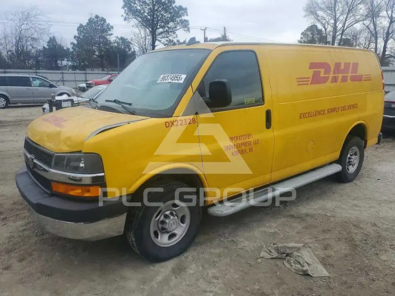 2022 Chevrolet Express фото