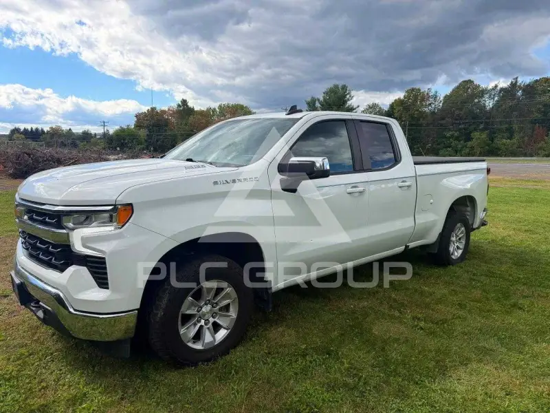 2022 Chevrolet Silverado photo