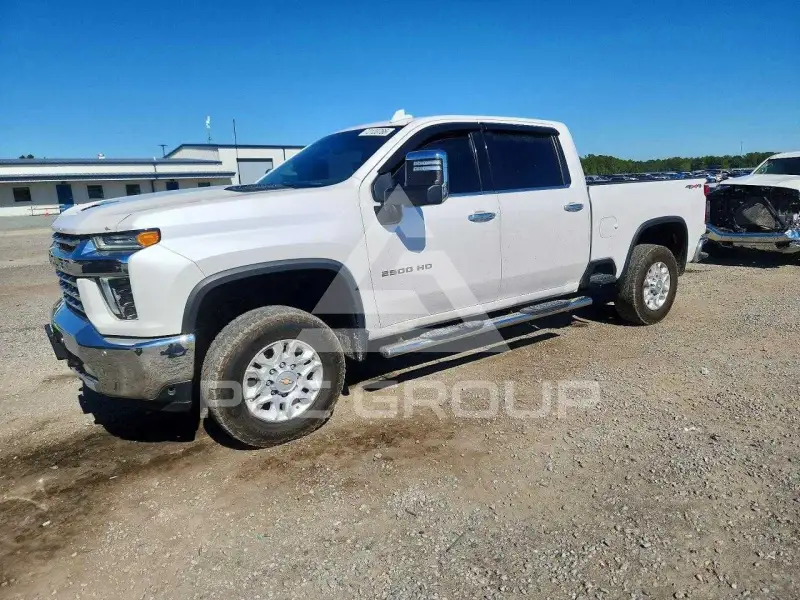 2022 Chevrolet Silverado photo