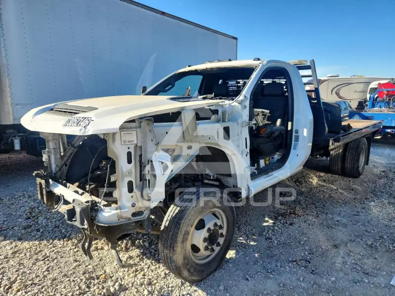 2022 Chevrolet Silverado фото