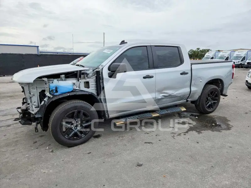 2022 Chevrolet Silverado фото